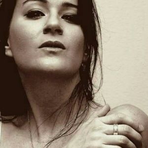 Meet your Posher, Emilee